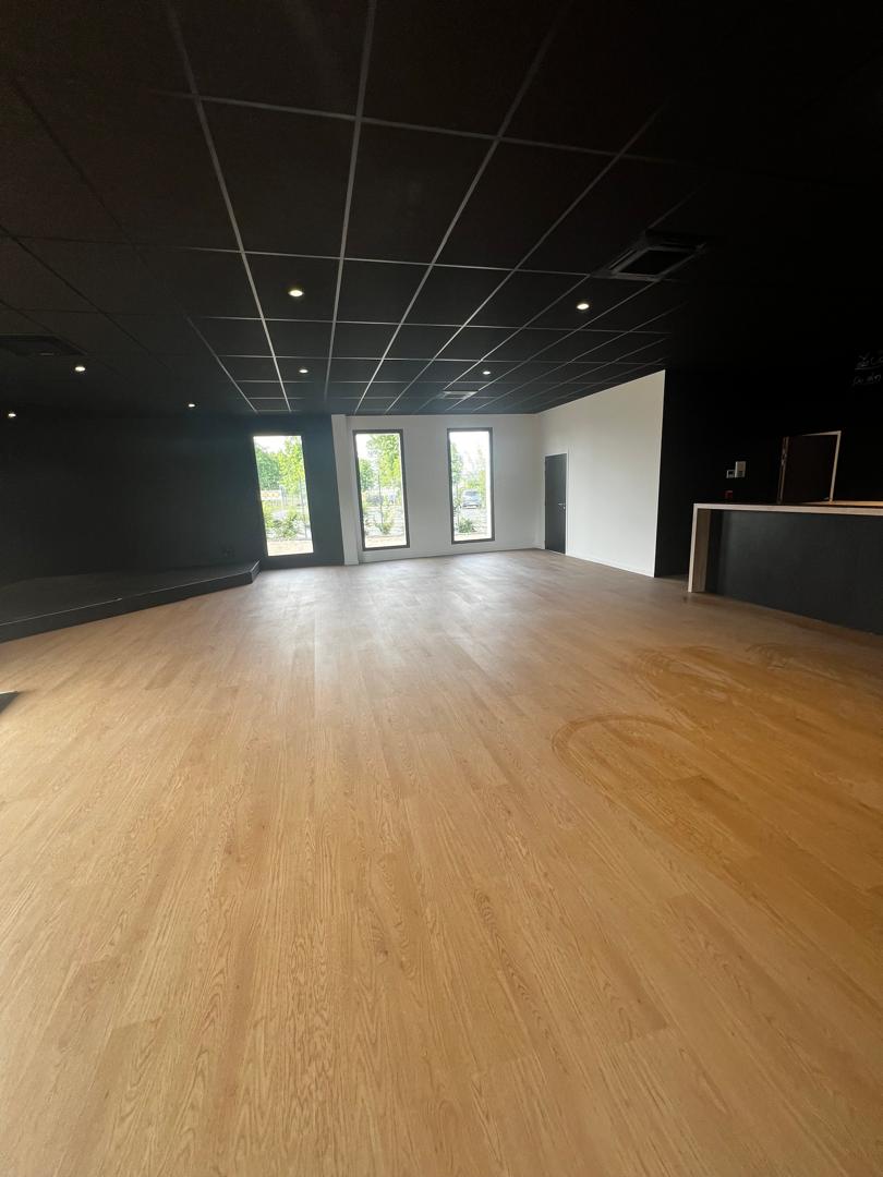 Local professionnel après remise en état
